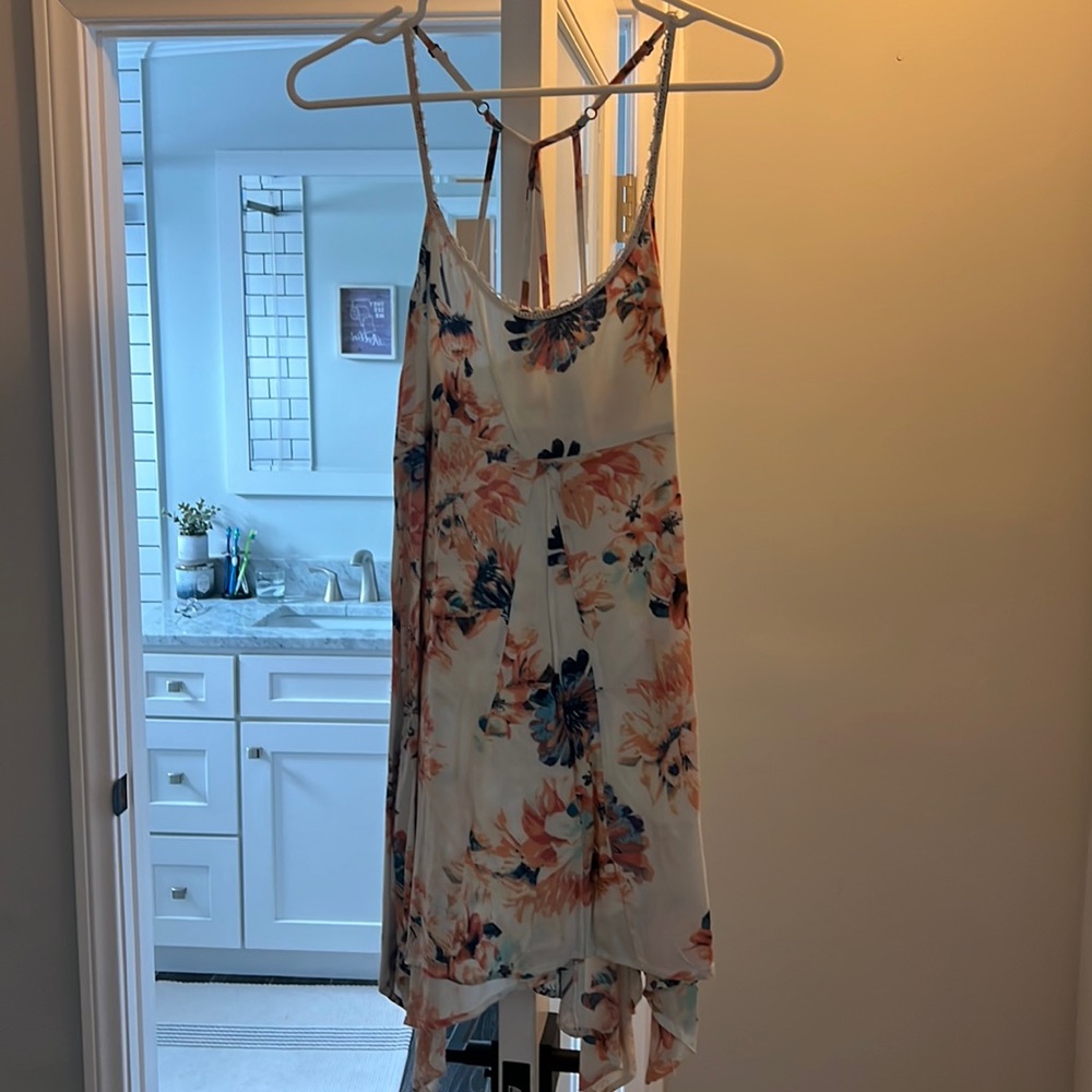O’Neil flower dress size medium